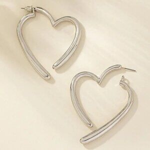 Luxe Vday Valentine’s Day heart Loop Earrings